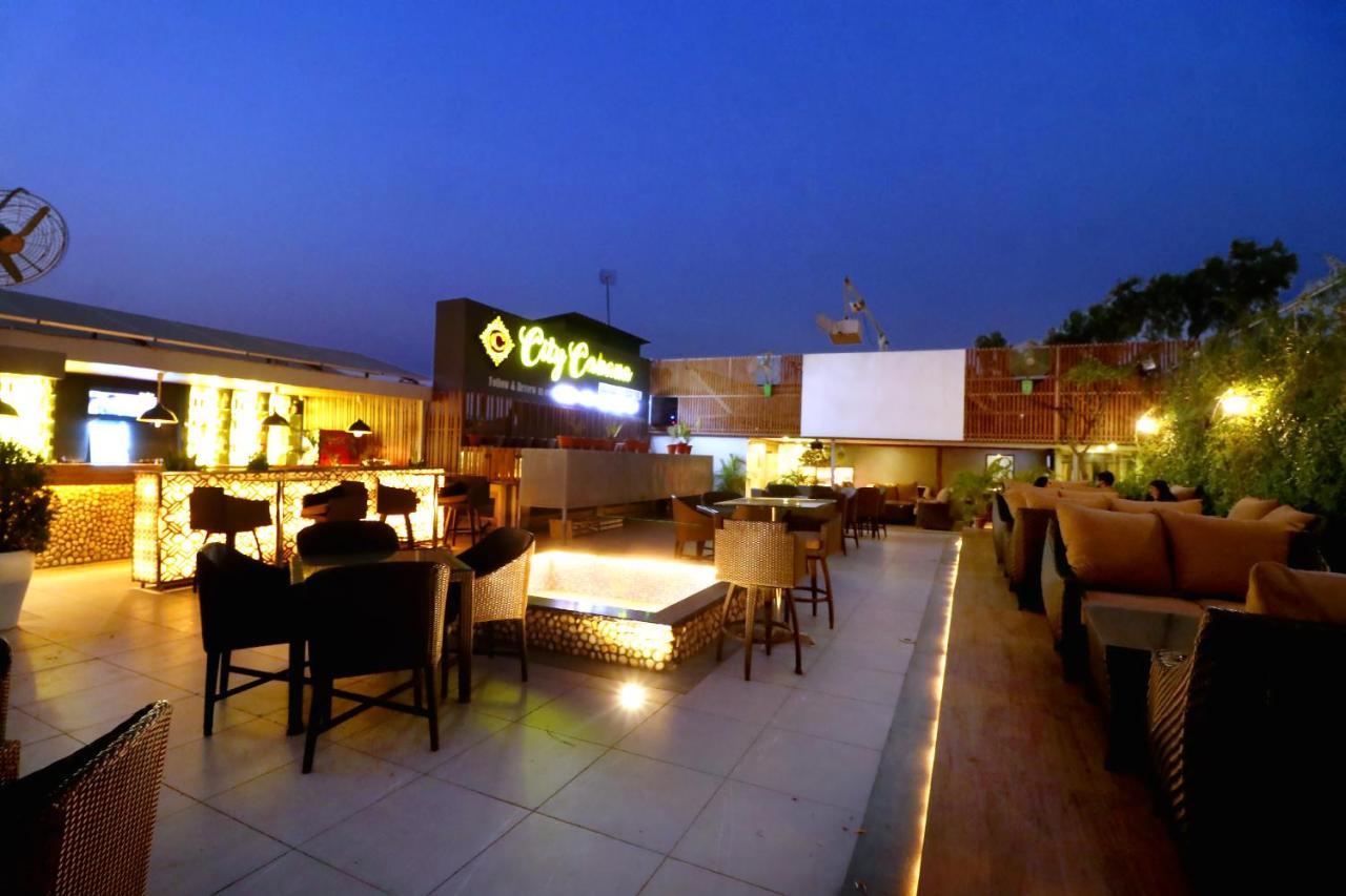 Hotel City Heart Premium Chandīgarh Exterior foto