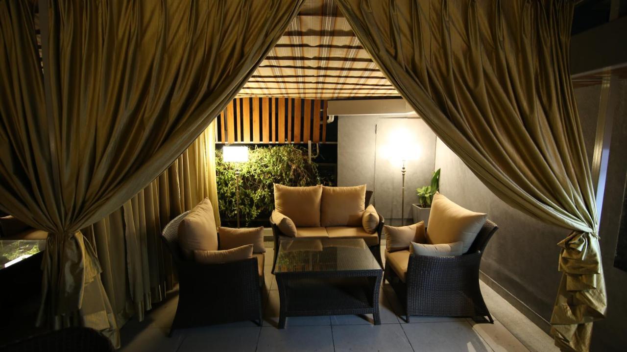 Hotel City Heart Premium Chandīgarh Exterior foto